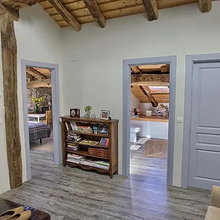 La Curva De Maria